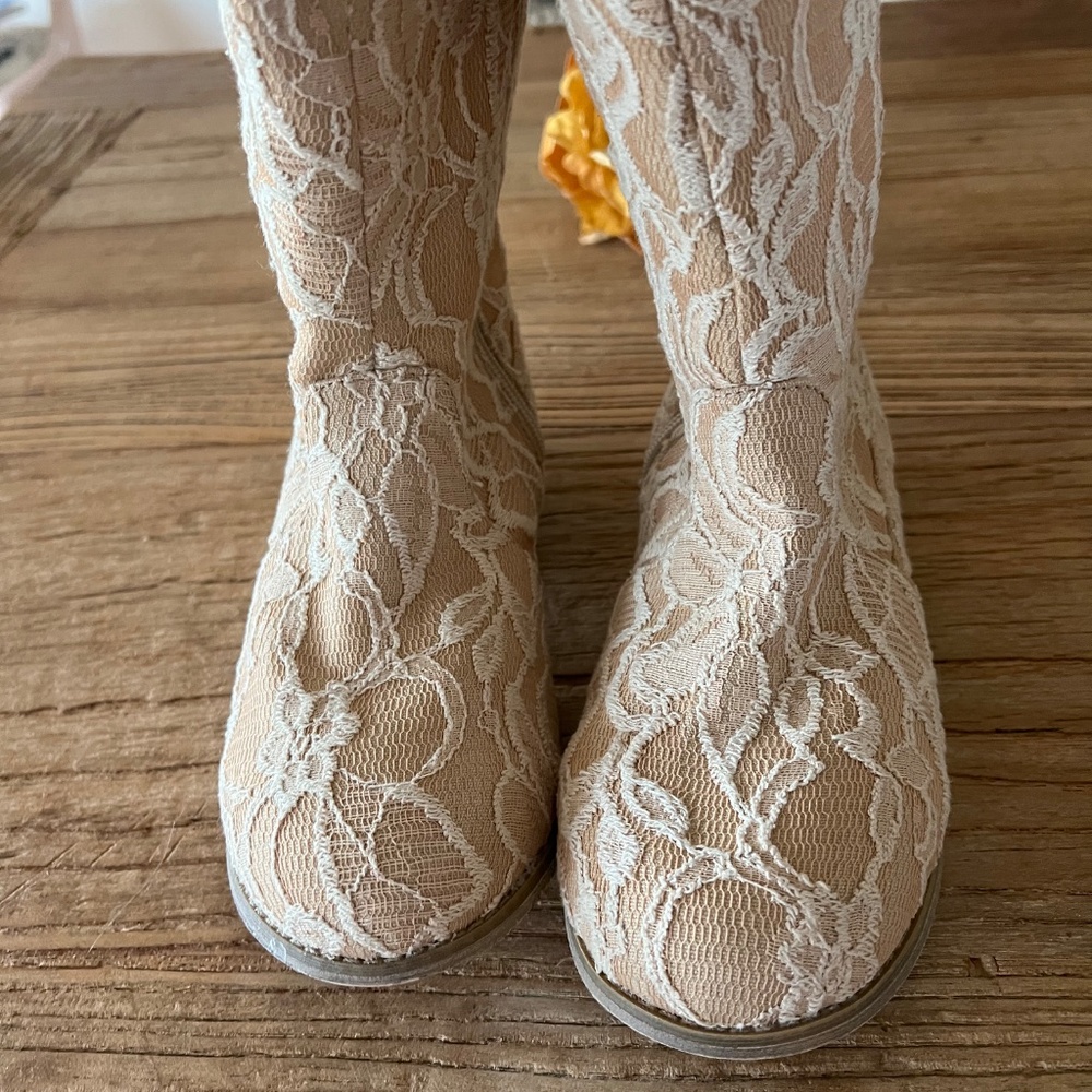 NWOT Joyfolie Lacey Boot in Rose, Wedding, Flower Girl Shoes Boots - Picture 6 of 13